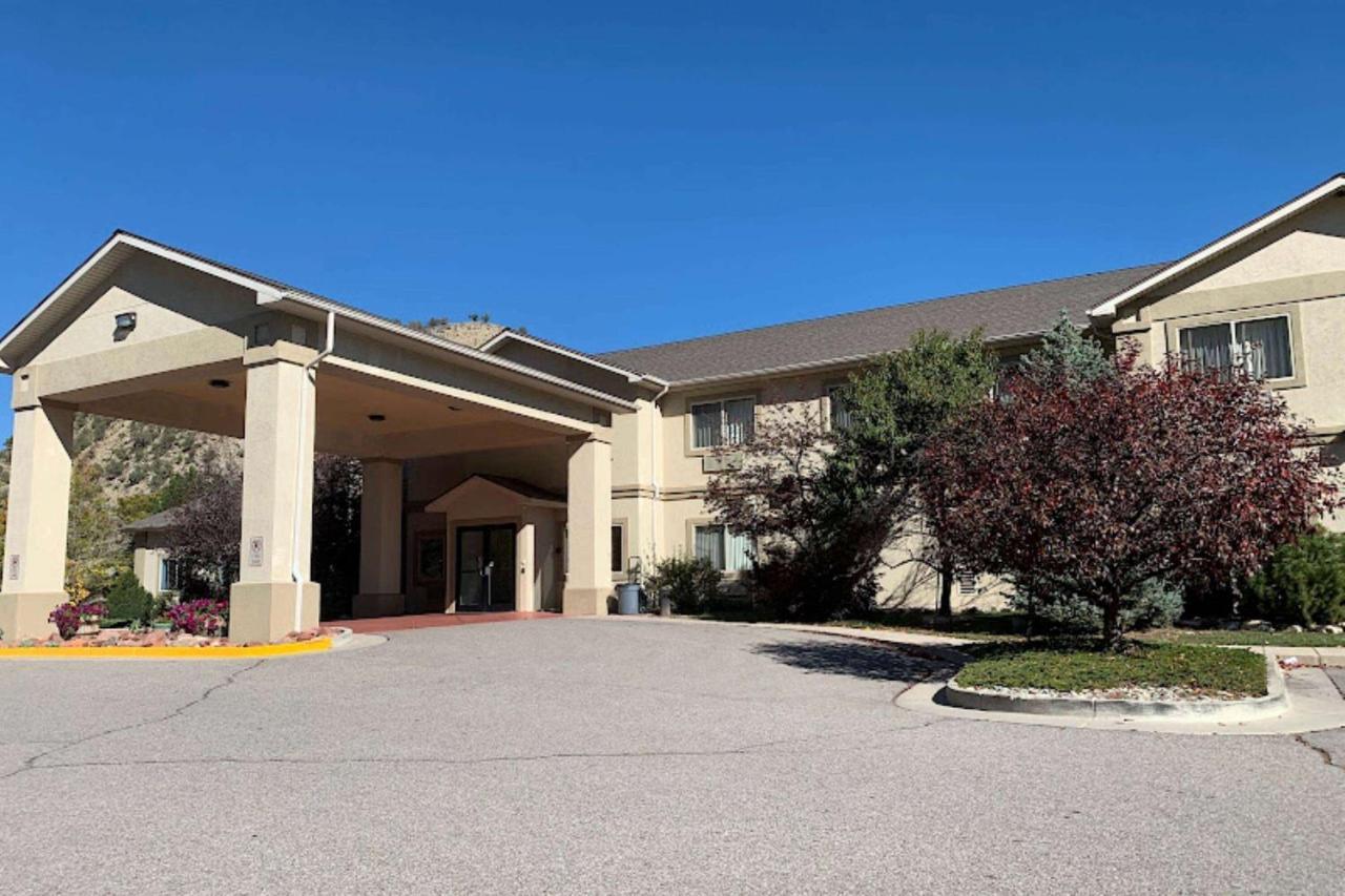 Отель Wingate By Wyndham New Castle - Glenwood Springs Экстерьер фото
