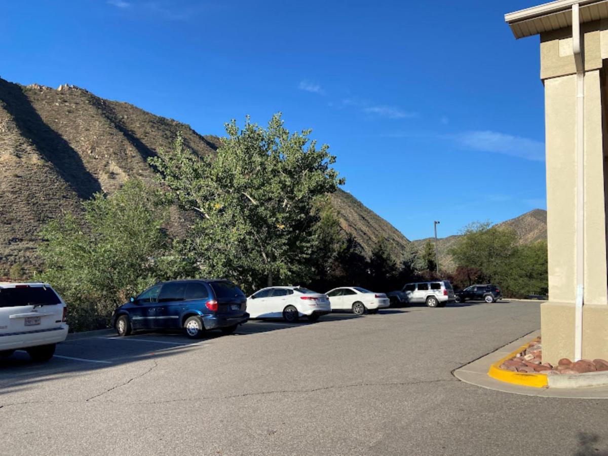 Отель Wingate By Wyndham New Castle - Glenwood Springs Экстерьер фото